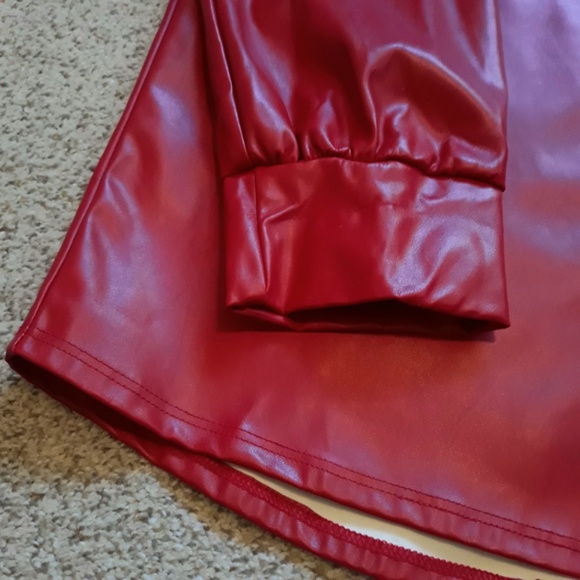 Women's Red Faux Leather Shacket / Button-up Jacket Size XL - Picture 9 of 13